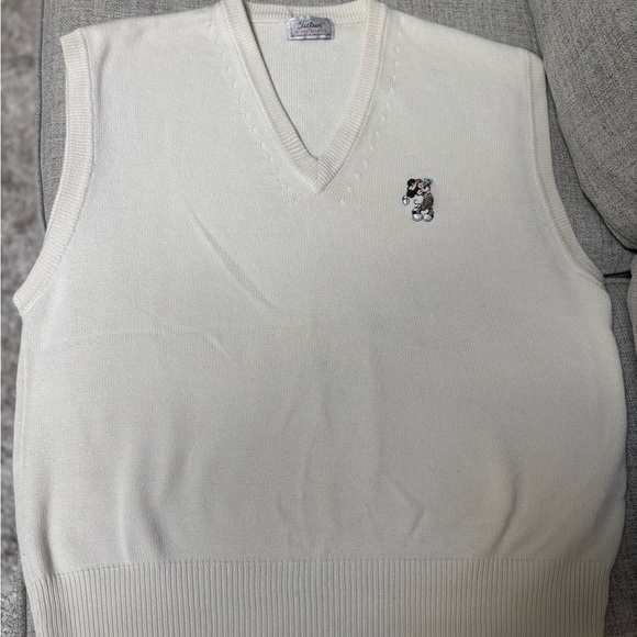 THE DISNEY CO.Cream V-Neck Golf Sweater Vest with Embroidered Mickey Mouse SZ XL - Picture 7 of 8
